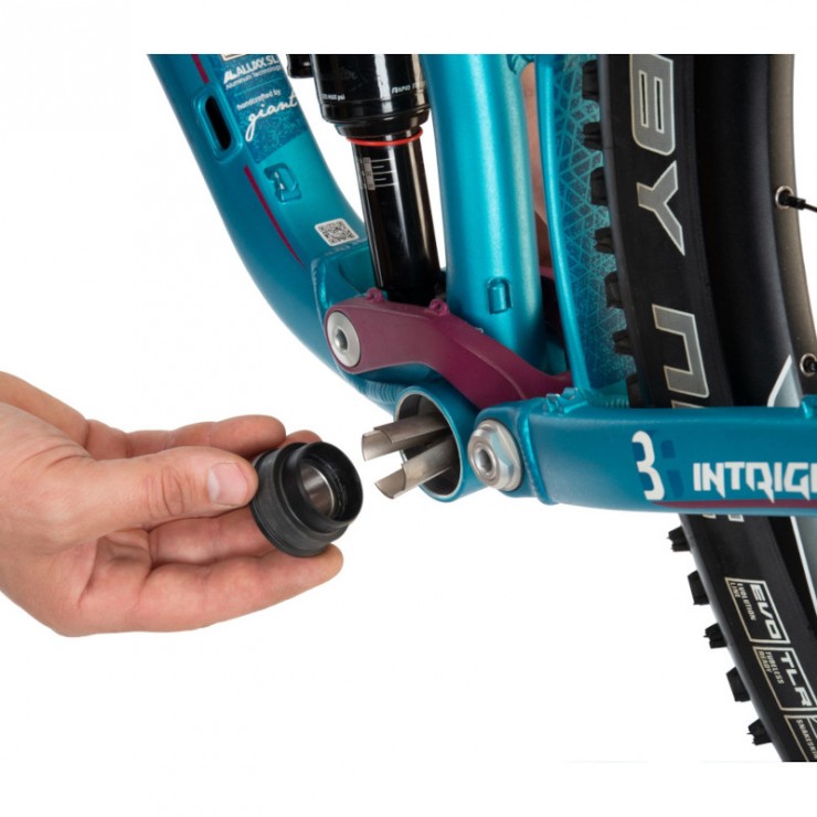 Outil pour roulements presse fit