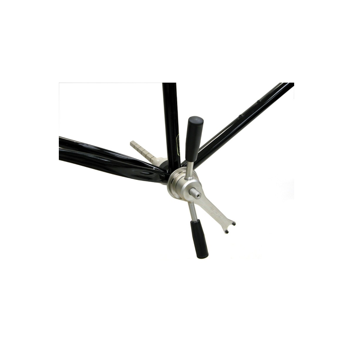 Outil pour monter cuvettes fixe de JD Outil pour monter cuvettes fixe de JD